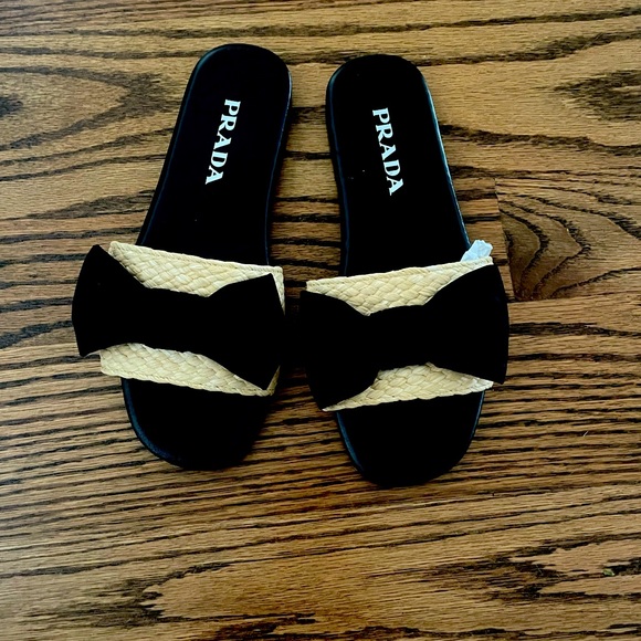 Prada Slides - Picture 1 of 3